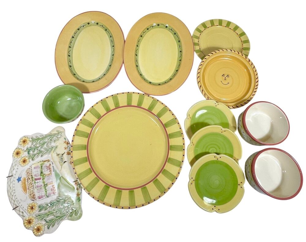 Pfaltzgraff Secrets of Pistoulet Dinnerware Lot 12 Piece Mixed Set Yellow Green